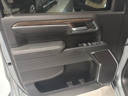 Used 2023 Chevrolet Silverado 1500 RST w/ Z71 Off-Road Package image 11