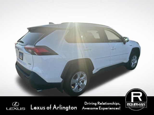 Used 2021 Toyota RAV4 XLE w/ Convenience Package AWD/4WD image 5