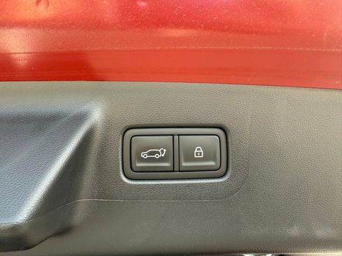 Certified 2025 Hyundai Santa Fe Calligraphy FWD image 32
