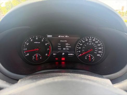 Used 2018 Kia Stinger GT1 RWD image 27