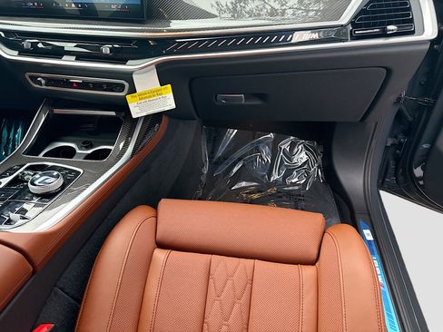 New 2026 BMW X7 M60i image 19