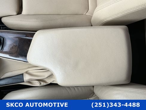 Used 2017 BMW 330i xDrive Sedan w/ Premium Package image 49