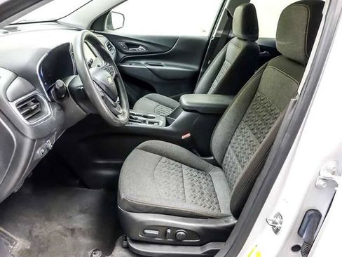 Used 2022 Chevrolet Equinox LT FWD image 8