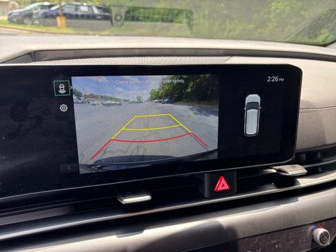 Used 2026 Kia Carnival FWD image 20