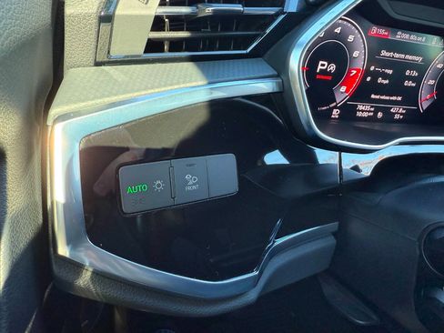 Used 2020 Audi Q3 2.0T Premium Plus image 40