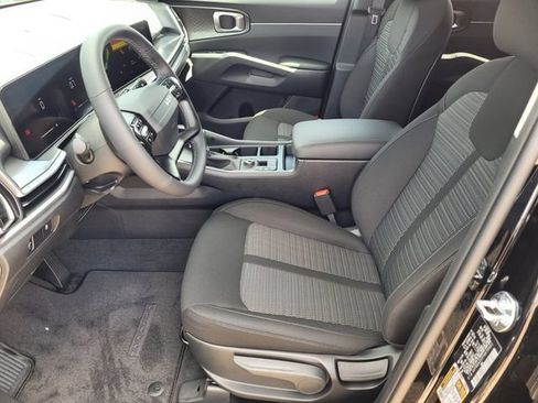 New 2026 Kia Sorento LX FWD image 8