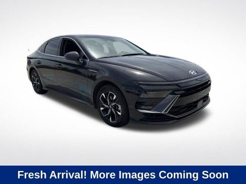 Used 2025 Hyundai Sonata SEL image 1