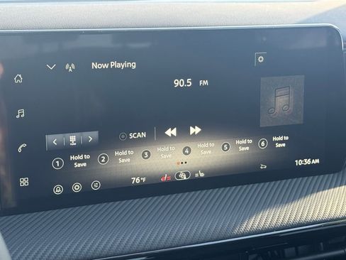 New 2026 Nissan Kicks SR w/ Cold Weather Package image 30