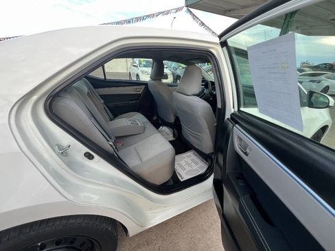 Used 2015 Toyota Corolla LE FWD image 7
