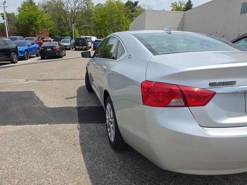 Used 2015 Chevrolet Impala LS FWD image 4