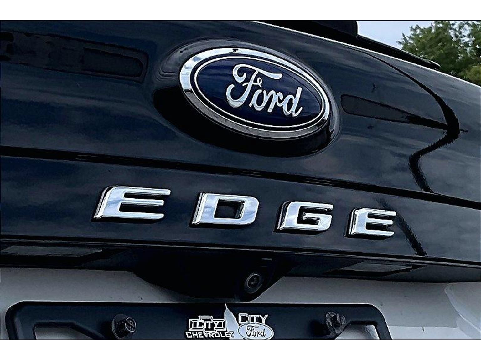 Used 2022 Ford Edge ST-Line w/ Class II Trailer Tow Package AWD/4WD image 35