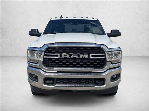 Used 2022 RAM 3500 Lone Star AWD/4WD image 2