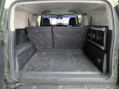 Used 2013 Toyota FJ Cruiser 4WD image 28