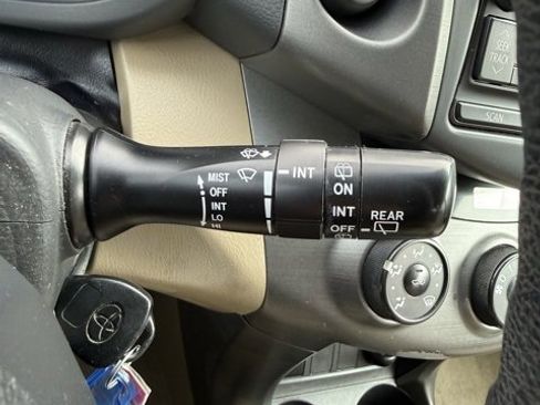 Used 2012 Toyota RAV4 Base w/ Upgrade Value Pkg image 22