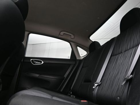 Used 2018 Nissan Sentra SV FWD image 12
