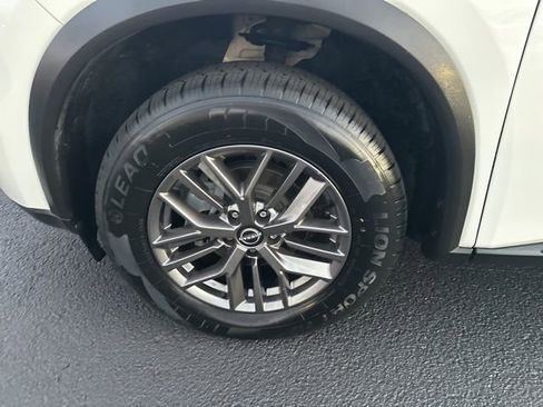 Used 2023 Nissan Rogue S image 26