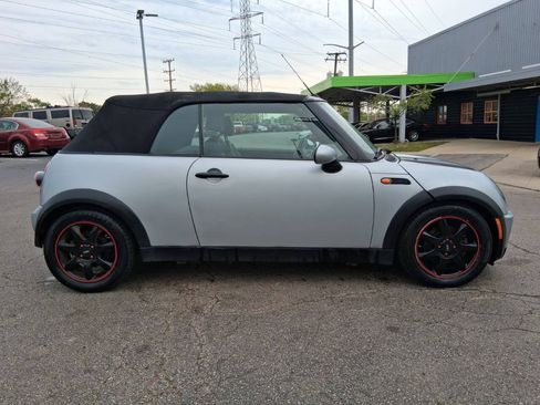 Used 2006 MINI Cooper Convertible FWD image 5