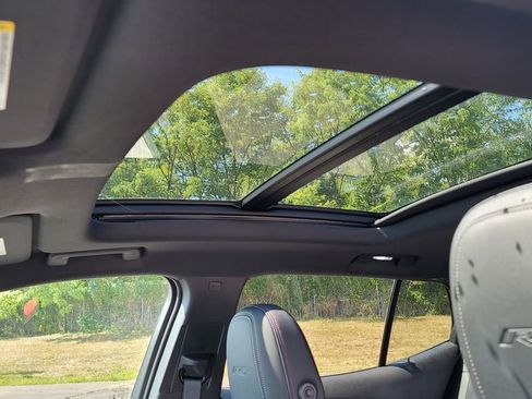 New 2025 Chevrolet Equinox EV RS w/ Convenience Package II image 25