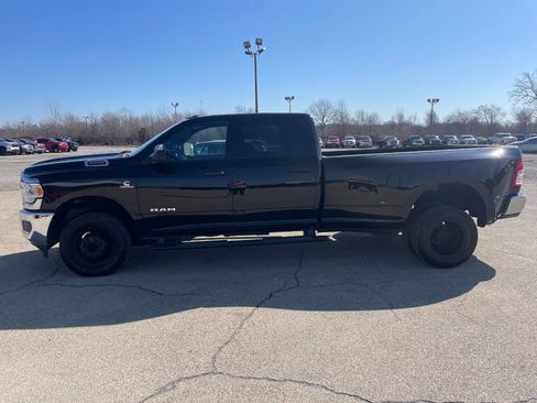 Used 2022 RAM 3500 Tradesman w/ Chrome Appearance Group image 2