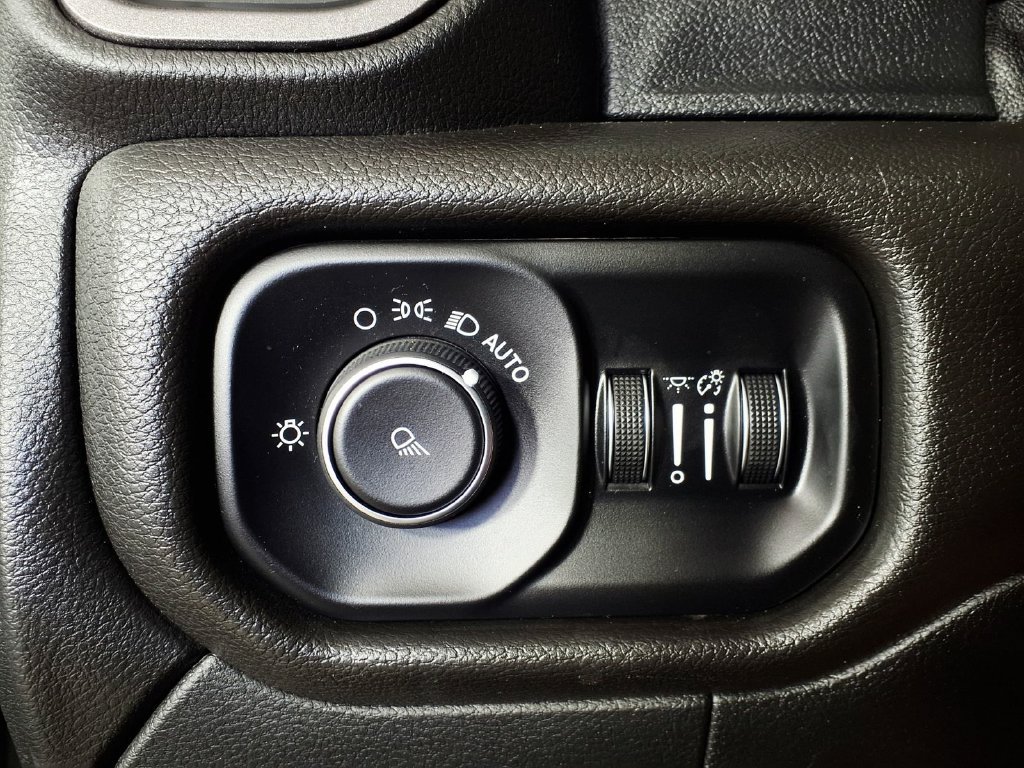 Used 2019 RAM 2500 Tradesman AWD/4WD image 24