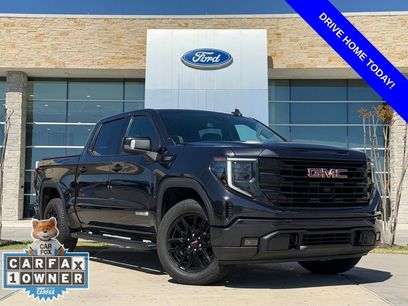 Used 2022 GMC Sierra 1500 Elevation w/ Elevation Premium Package