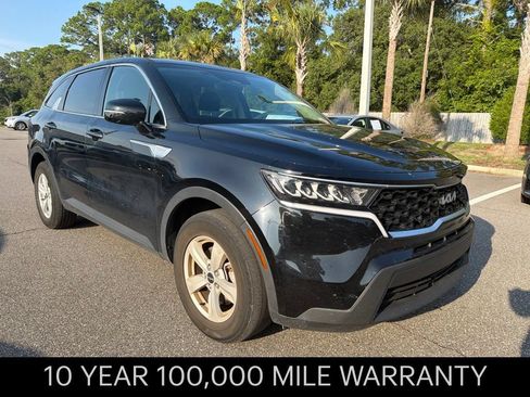Certified 2023 Kia Sorento LX FWD image 1
