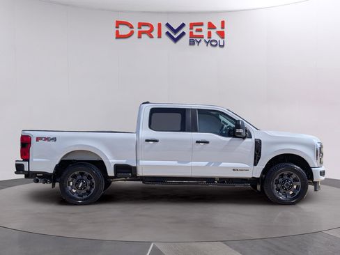 Used 2024 Ford F250 XL w/ STX Appearance Package image 6