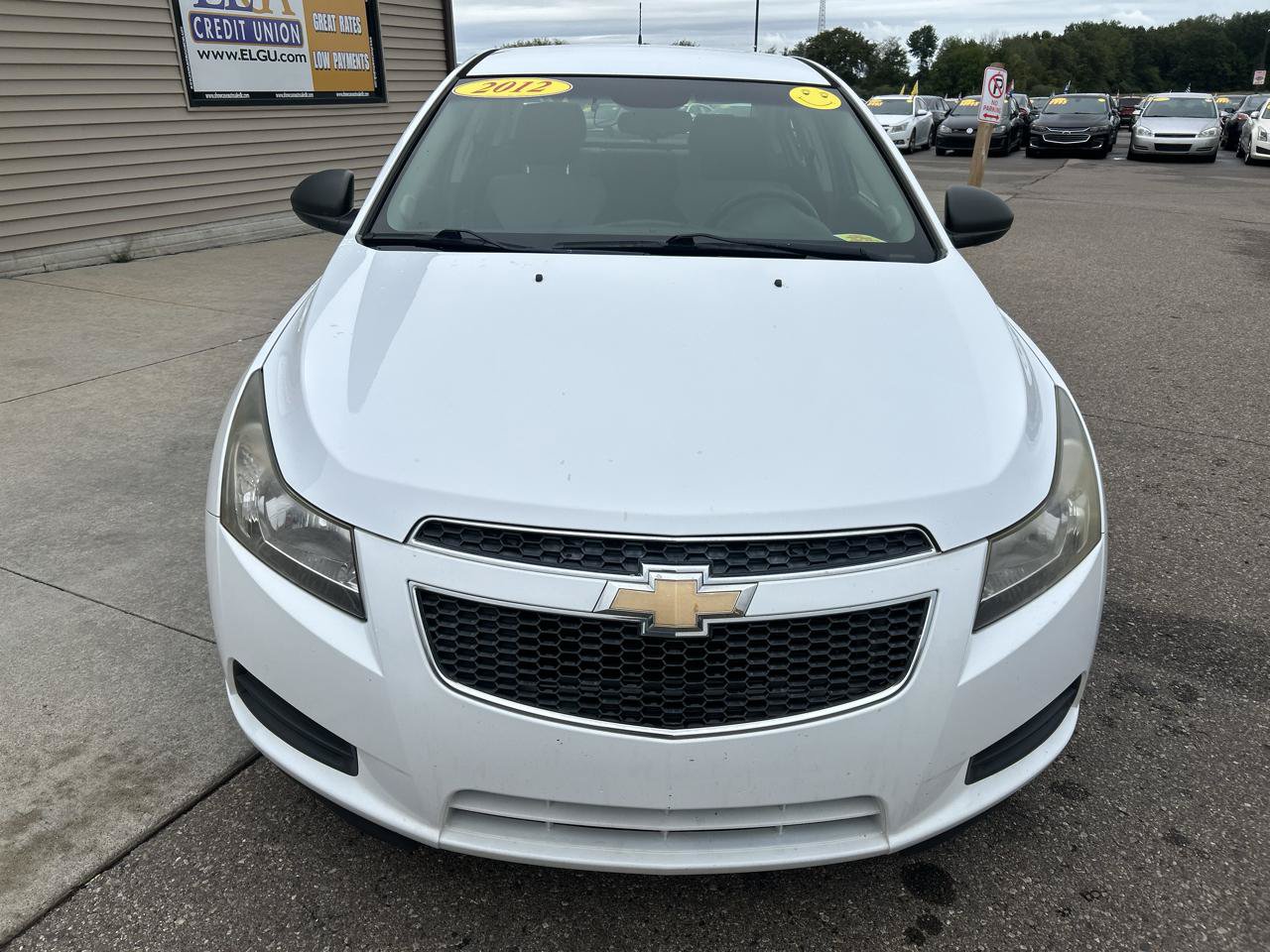 Used 2012 Chevrolet Cruze LS w/ Connectivity Package FWD image 2