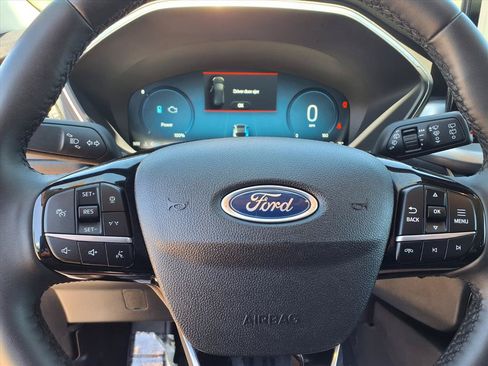 Used 2023 Ford Escape Platinum AWD/4WD image 28