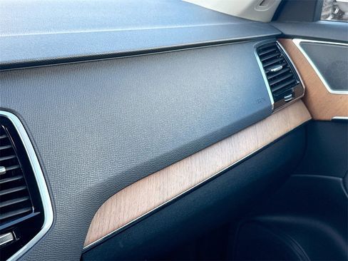 Used 2023 Volvo XC90 B5 Plus w/ Protection Package Premier image 22