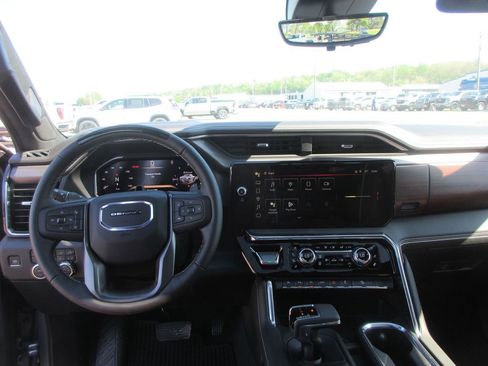 New 2026 GMC Sierra 1500 Denali Ultimate image 17