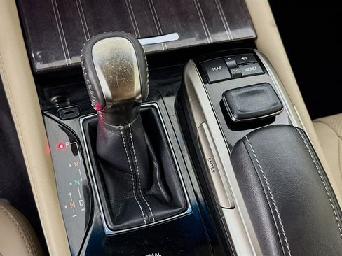 Used 2016 Lexus GS 350 image 19