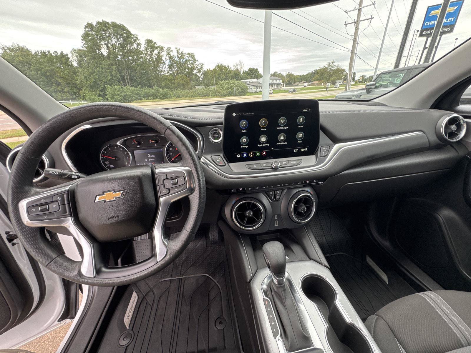 Used 2025 Chevrolet Blazer LT w/ Convenience Package FWD image 19