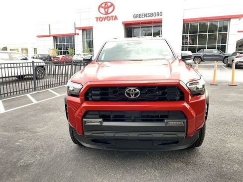 Certified 2025 Toyota 4Runner TRD Off-Road AWD/4WD image 3