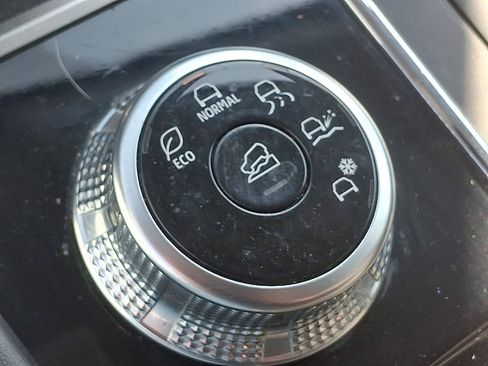 Used 2022 Mitsubishi Outlander SE FWD image 24