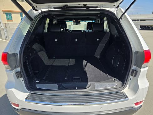 Used 2014 Jeep Grand Cherokee Limited AWD/4WD image 12