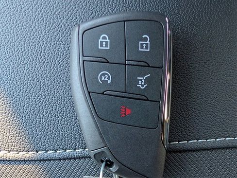 New 2026 Chevrolet Traverse RS image 31