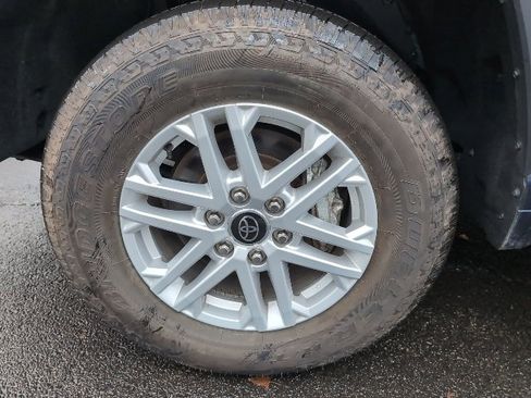 Used 2022 Toyota Tundra SR5 image 10