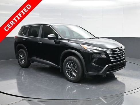 Used 2025 Nissan Rogue S image 1