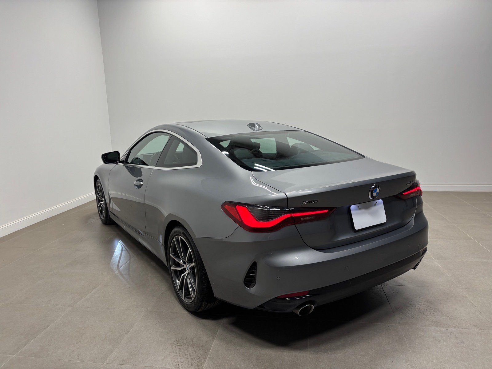 Used 2024 BMW 430i xDrive Coupe w/ Premium Package AWD/4WD image 9