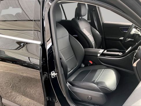Certified 2025 Mercedes-Benz GLC 350e 4MATIC image 9