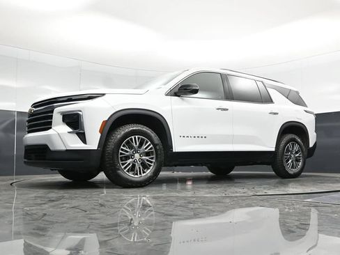 Used 2024 Chevrolet Traverse LT AWD/4WD image 56
