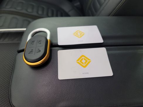 Used 2022 Rivian R1S Launch Edition image 31