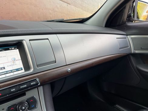 Used 2013 Jaguar XF 3.0 image 29