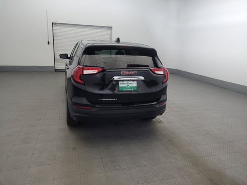 Used 2023 GMC Terrain SLE FWD image 6