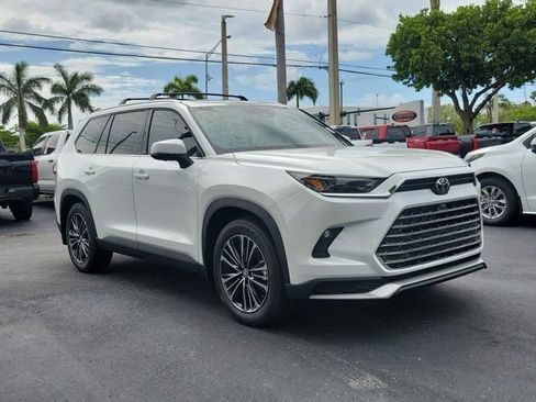 New 2026 Toyota Grand Highlander AWD Hybrid image 19