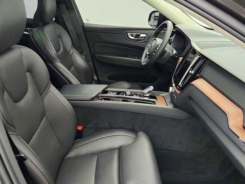 Used 2024 Volvo XC60 T8 Ultimate w/ Protection Package Premier AWD/4WD image 24