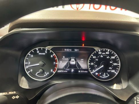 Used 2023 Nissan Rogue SV image 24