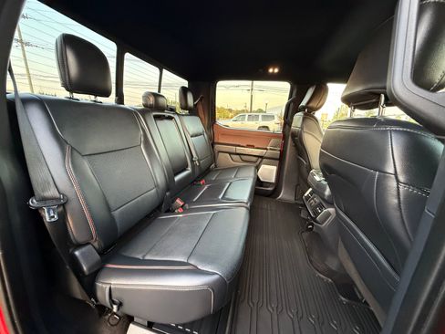 Used 2021 Ford F150 Lariat w/ Equipment Group 502A High image 28