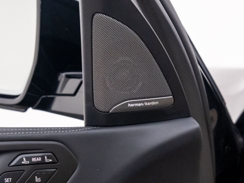 Used 2021 BMW X7 xDrive40i w/ M Sport Package image 14